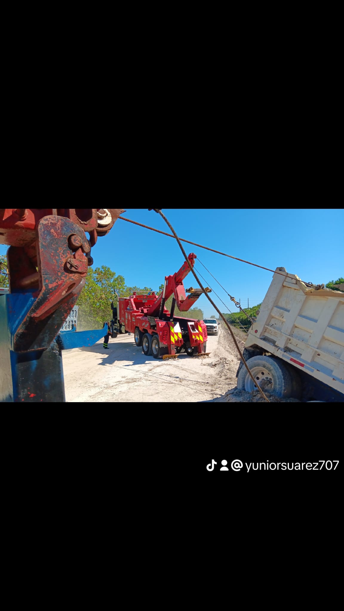 American Emergency Towing & Recovery photo 22