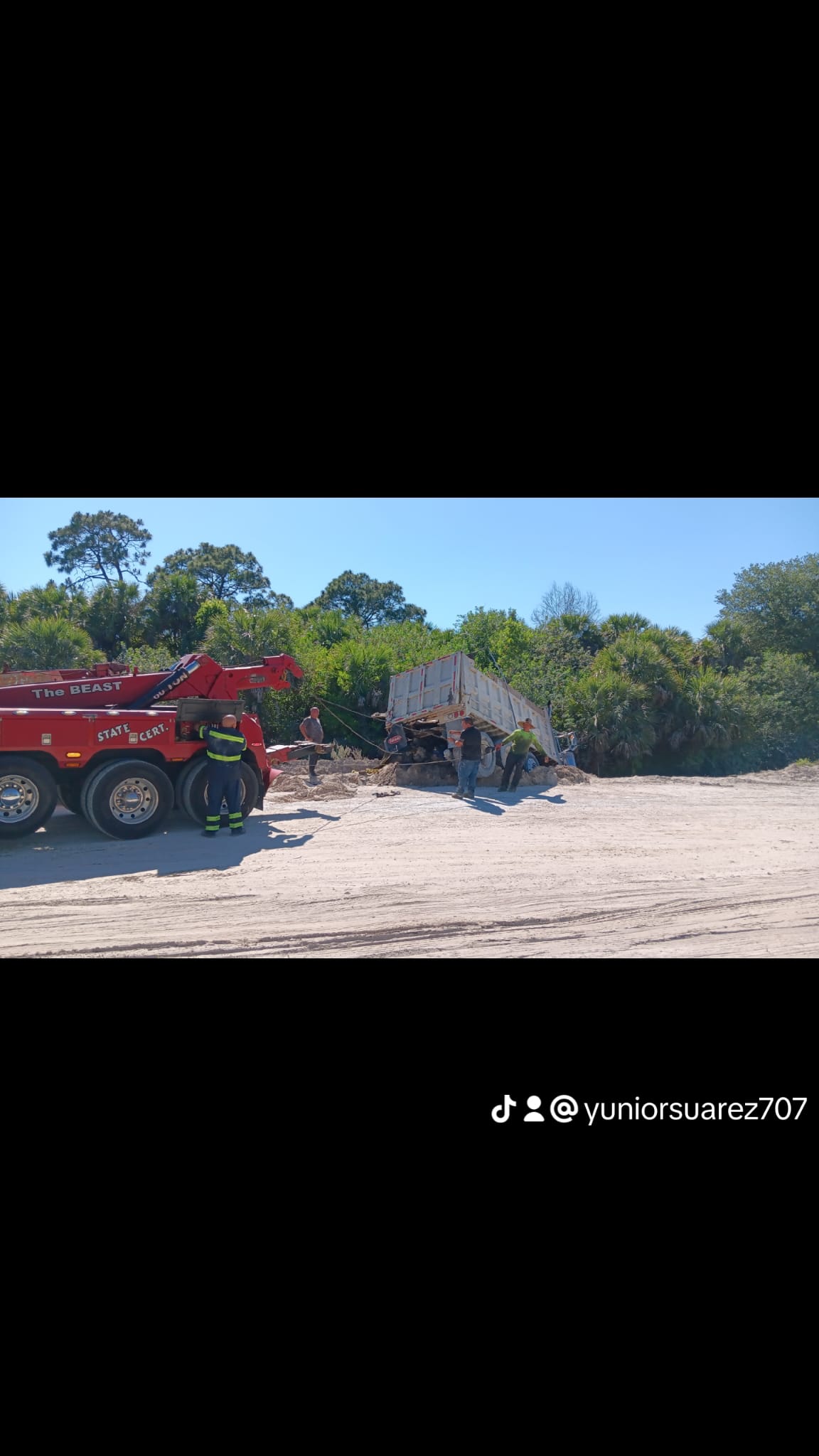 American Emergency Towing & Recovery photo 23